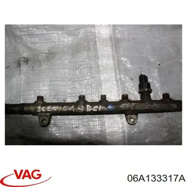 Rozdzielacz paliwa VAG 06A133317A cena, od 87,79 USD