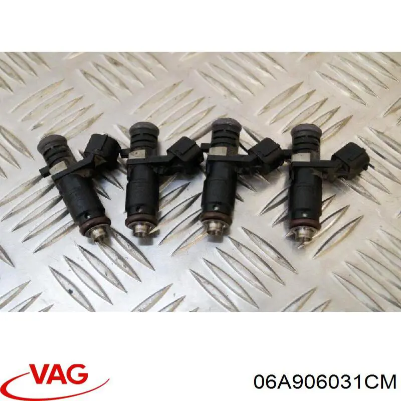 Wtryskiwacz paliwa 06A906031CM VAG