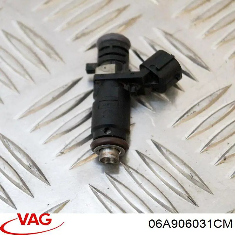 Wtryskiwacz paliwa VAG 06A906031CM cena, od 270,60 USD