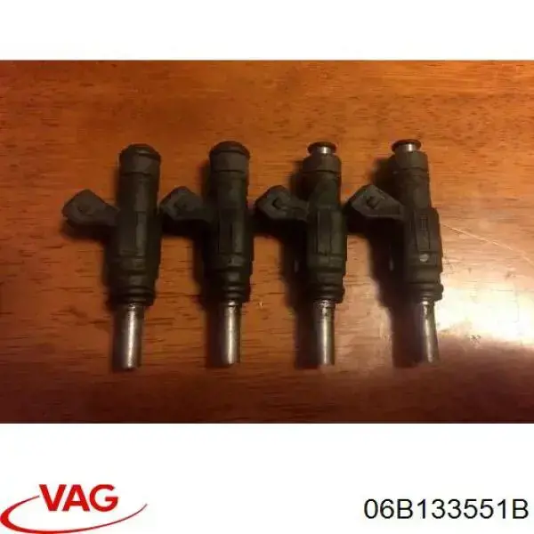 06B133551B VAG Wtryskiwacz paliwa