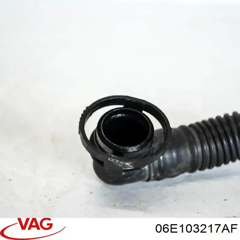 Króciec wentylacji kadłuba (separatora oleju) VAG 06E103217AF cena, od 214,67 USD