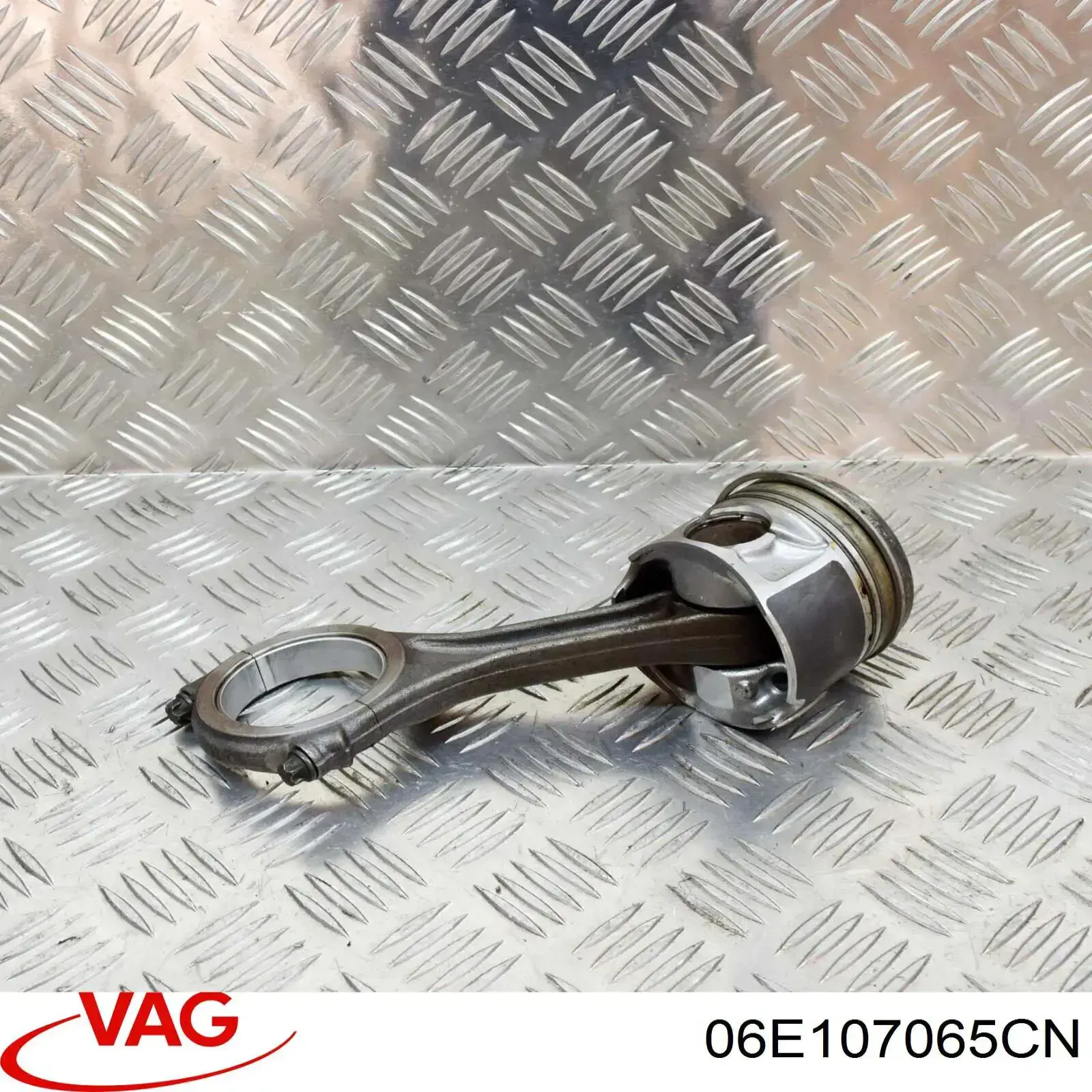 06E107065CN VAG tłok, komplet do jednego cylindru, std