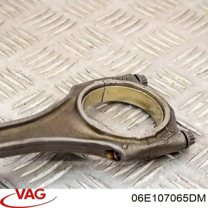 Do koszyka 06E107065DM VAG Tłok, komplet do jednego cylindru, STD