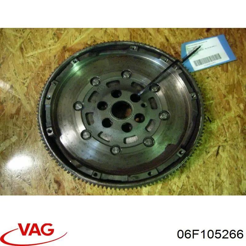 Do koszyka 06F105266 VAG Koło zamachowe silnika