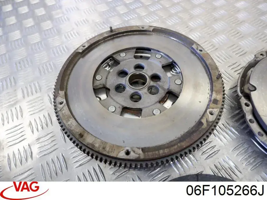 Koło zamachowe silnika VAG 06F105266J cena, od 656,73 USD