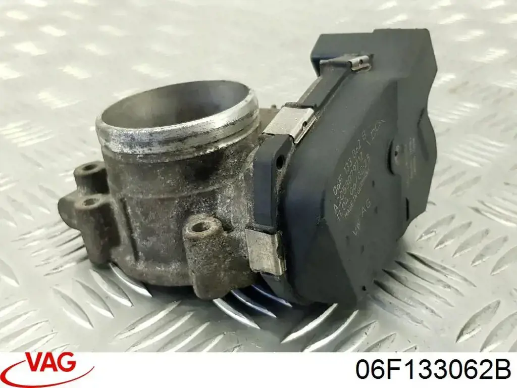 06F133062B VAG Przepustnica, komplet