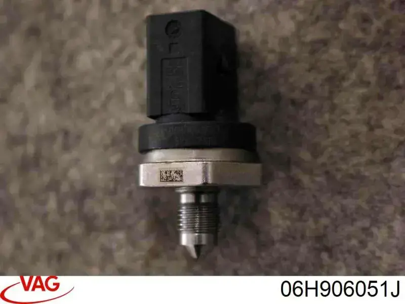 Czujnik ciśnienia paliwa 06H906051J VAG