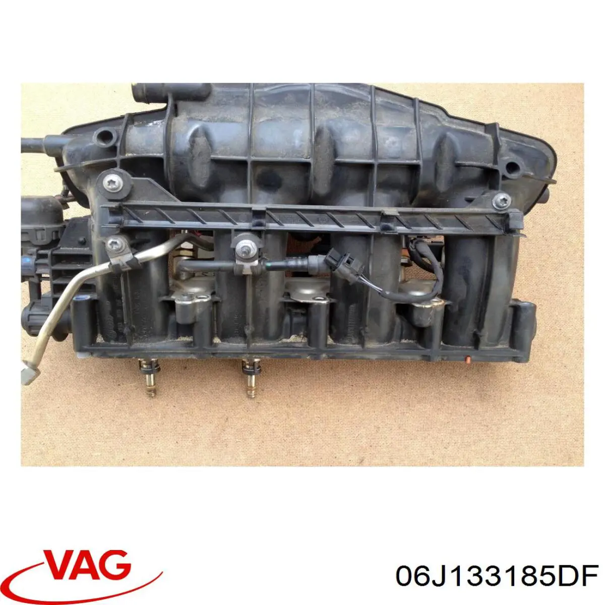 06J133185DF VAG Kolektor ssący