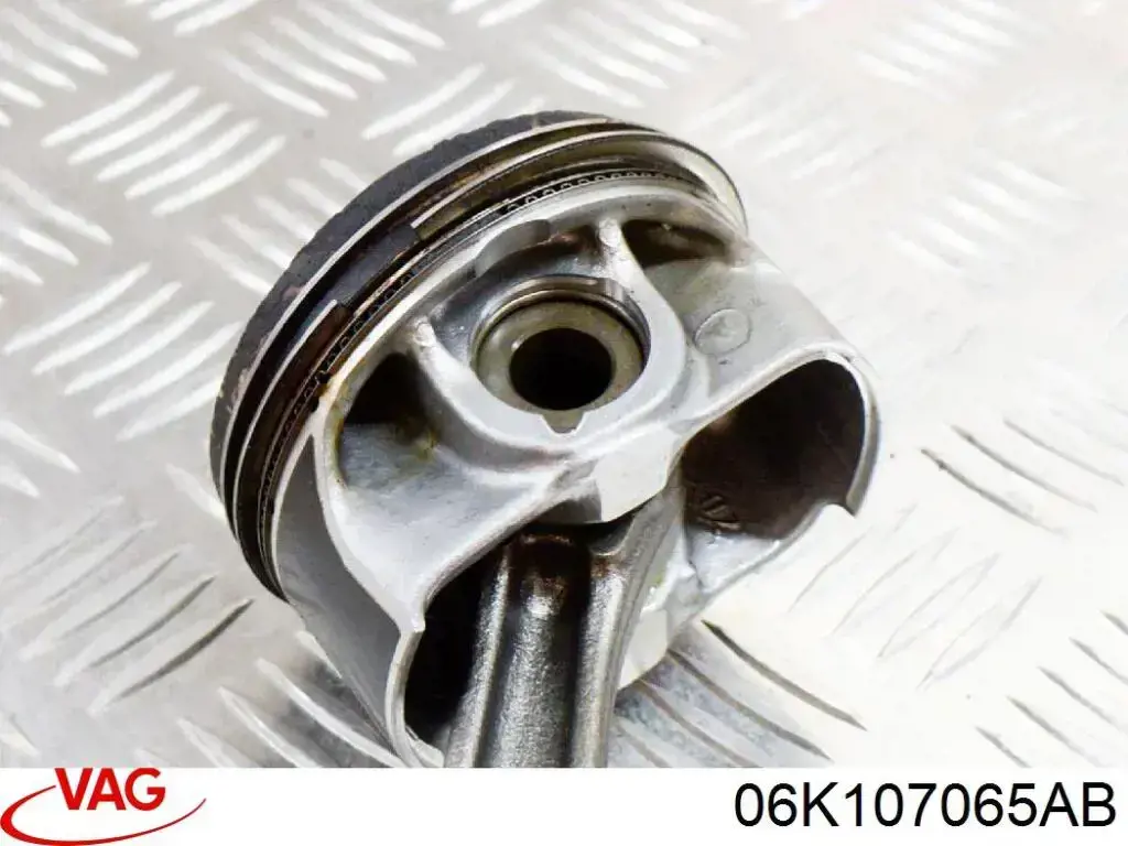 06K107065AB VAG Tłok, komplet do jednego cylindru, STD