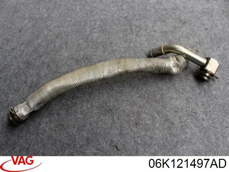 Przewód (króciec) układu chłodzenia 06K121497AD VAG
