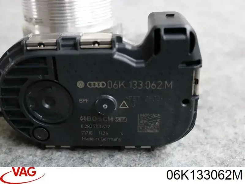 Przepustnica, komplet 06K133062M VAG
