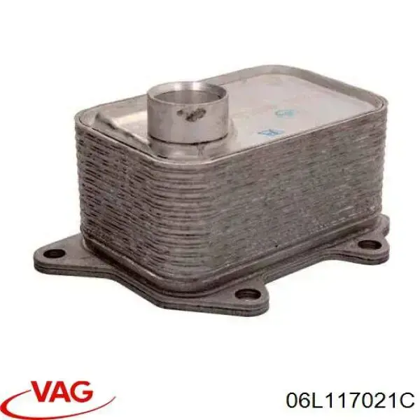 Chłodnica oleju, pod filtrem VAG 06L117021C cena, od 36,40 USD