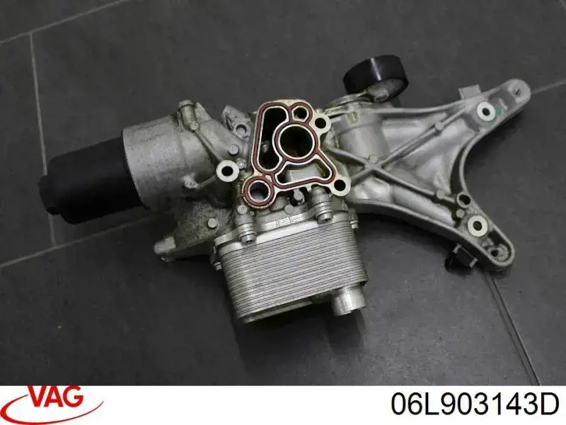 Wspornik alternatora VAG 06L903143D cena, od 240,48 USD