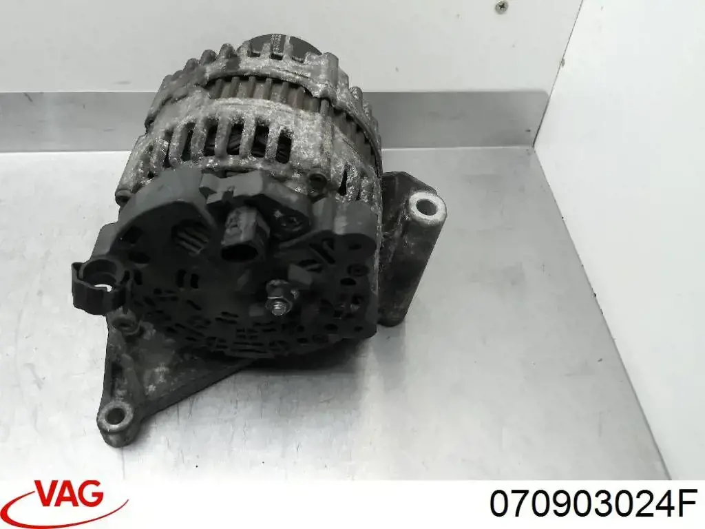 Do koszyka 070903024F VAG Alternator