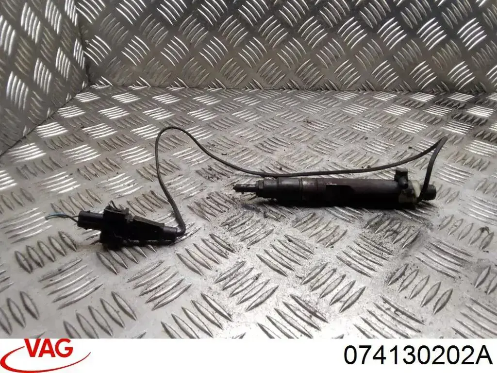 Wtryskiwacz paliwa VAG 074130202A