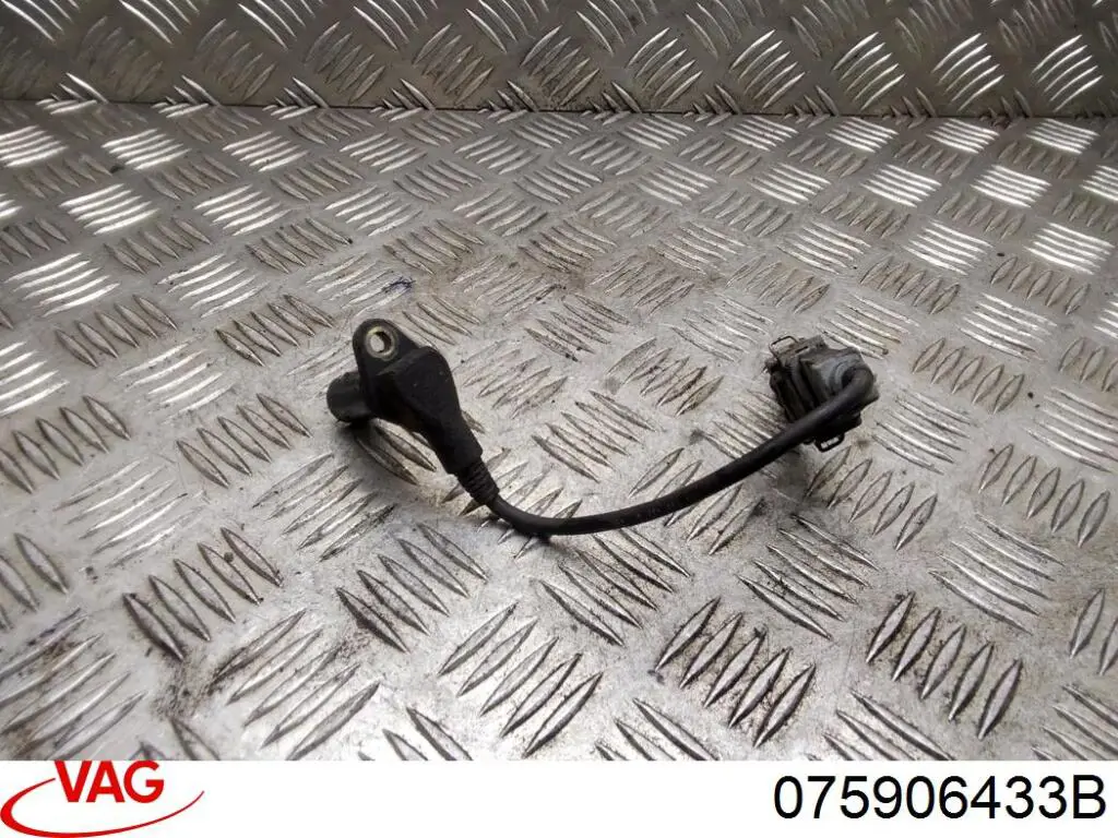 Czujnik położenia wału korbowego VAG 075906433B cena, od 25,38 USD