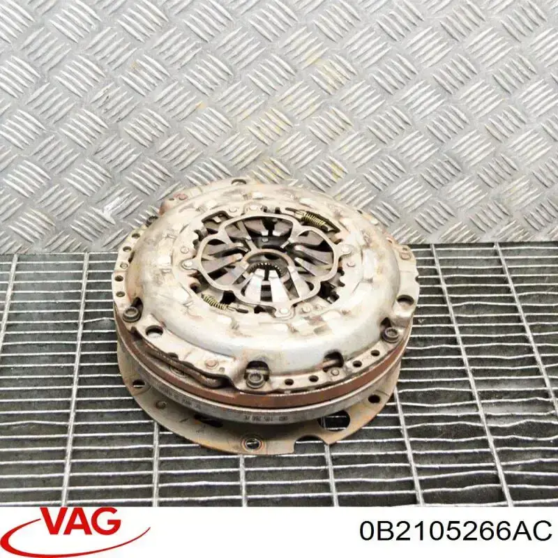 0B2105266AC VAG Koło zamachowe silnika