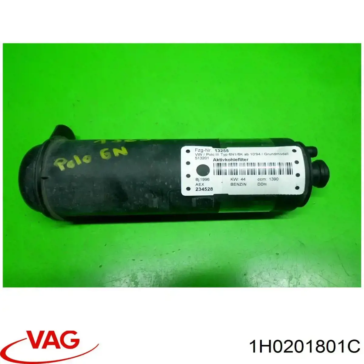 Do koszyka POCHŁANIACZ PAR PALIWA Audi 100 C3 44, 44Q