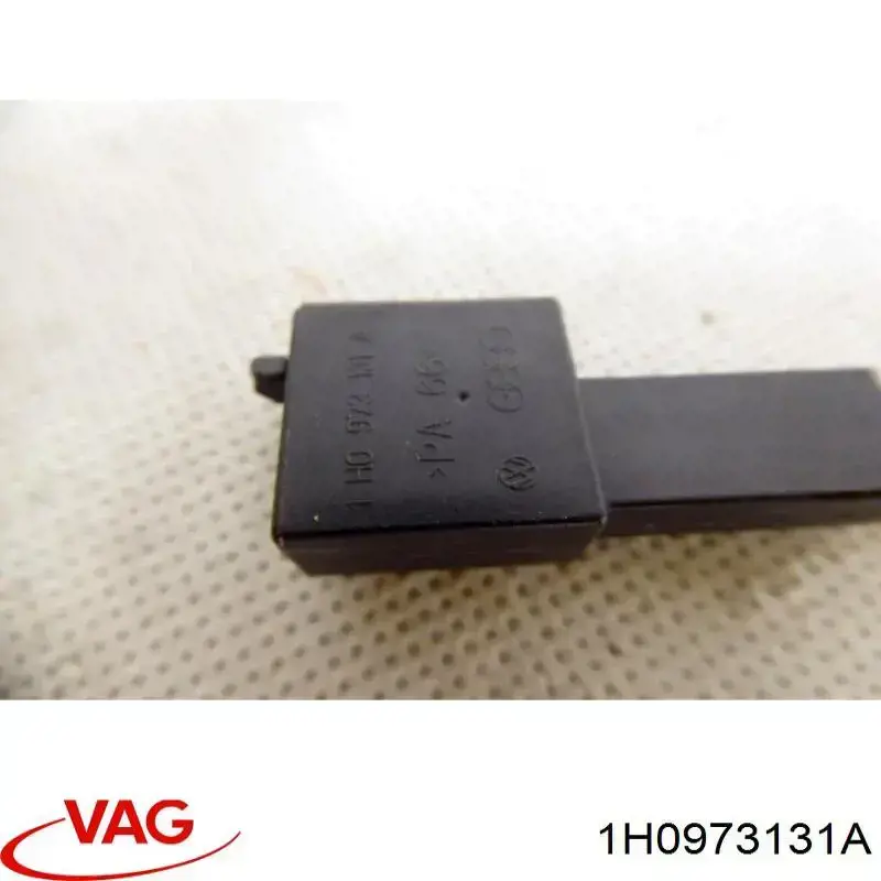 1H0973131A VAG Złącze (wtyczka) generatora