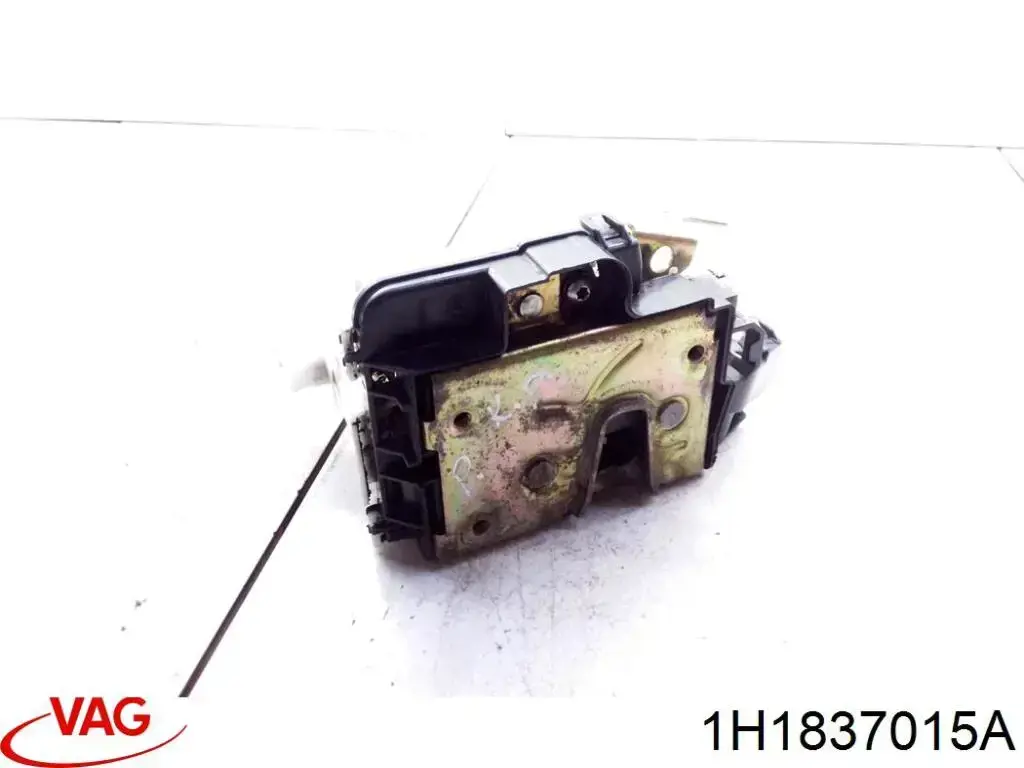 Zamek drzwi przednich lewych Volkswagen Golf III kabriolet (1E7) (1993 - 1998) cena, od 94,35 USD