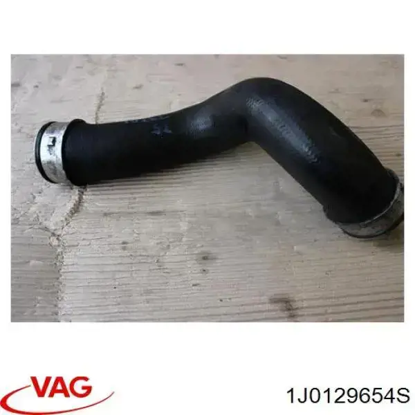 Króciec powietrza, wlot do turbiny (doładowanie) VAG 1J0129654S cena, od 45,97 USD
