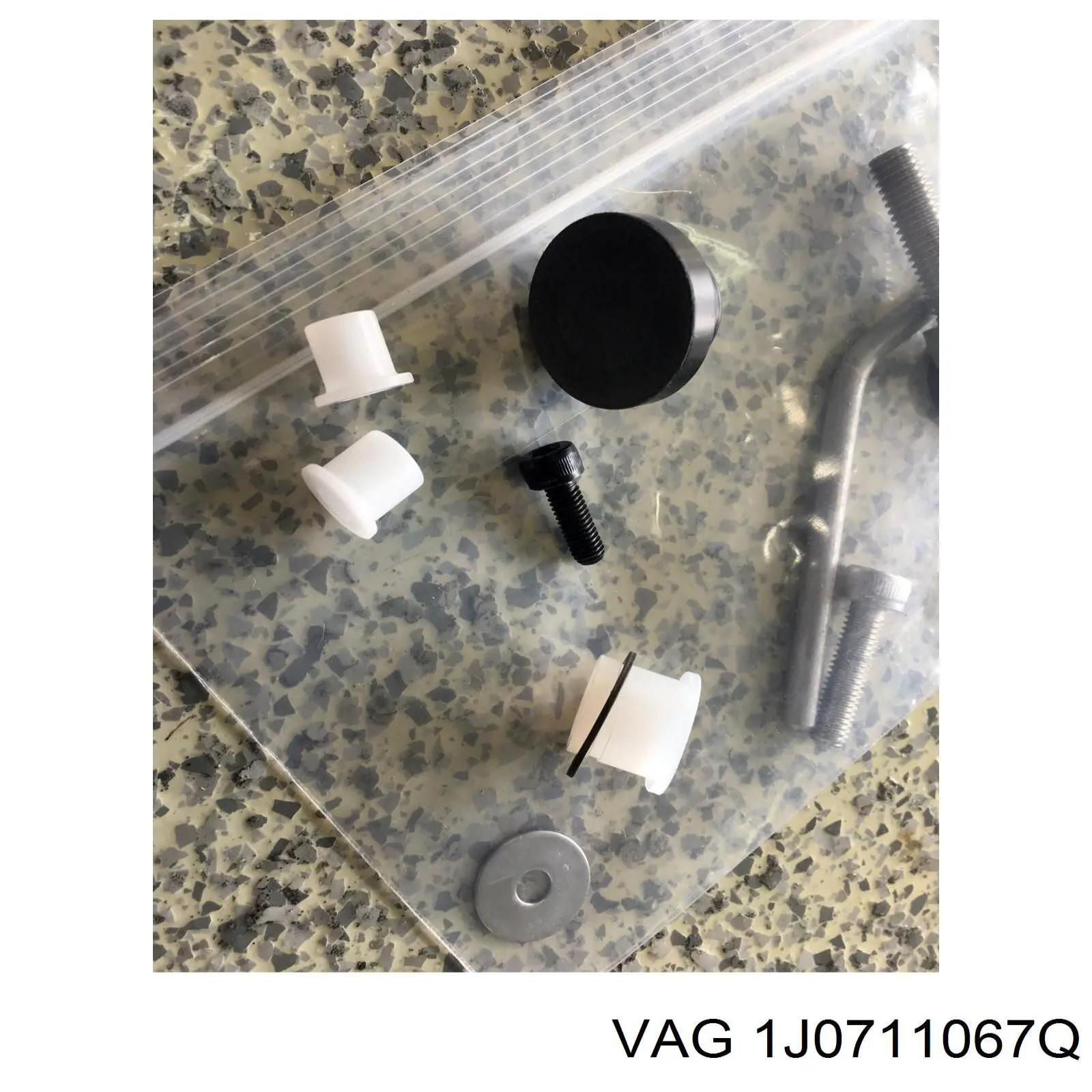 1J0711067Q VAG Tuleja mechanizmu zmiany biegów