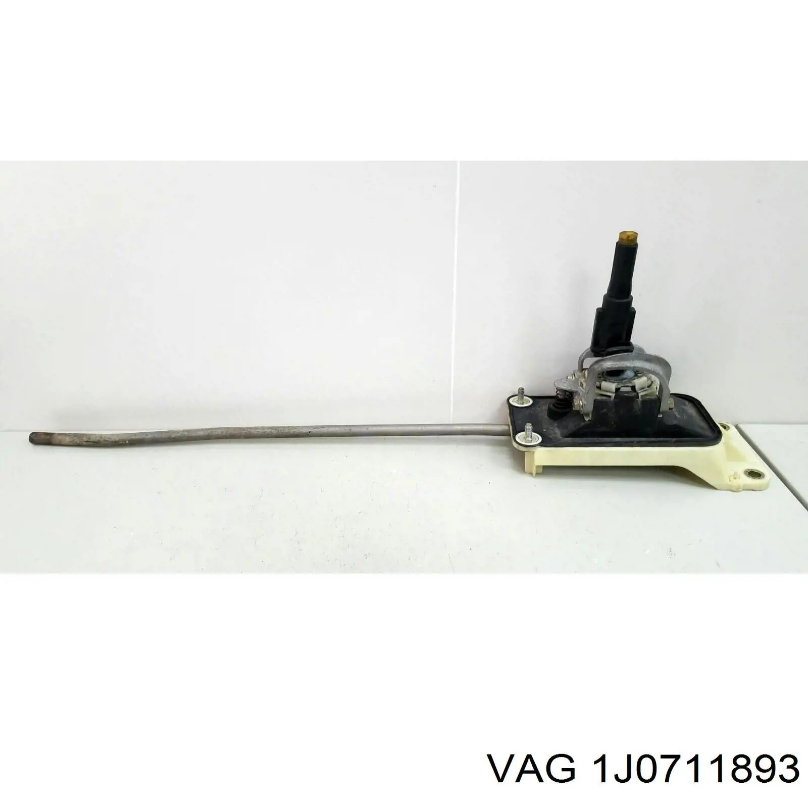 Osłona cięgna zmiany biegów VAG 1J0711893 cena, od 19,95 zł