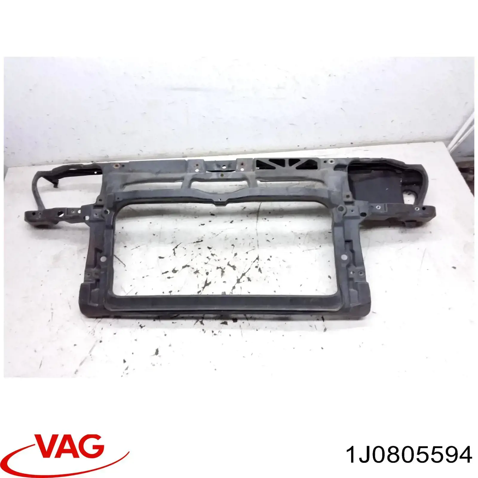 1J0805594 VAG Osłona chłodnicy kompletna (panel mocowania reflektorów)