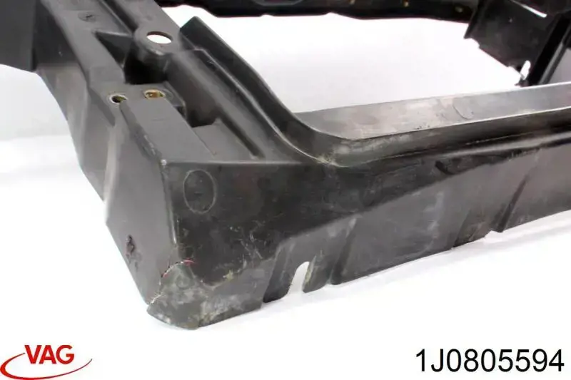 Do koszyka 1J0805594 VAG Osłona chłodnicy kompletna (panel mocowania reflektorów)