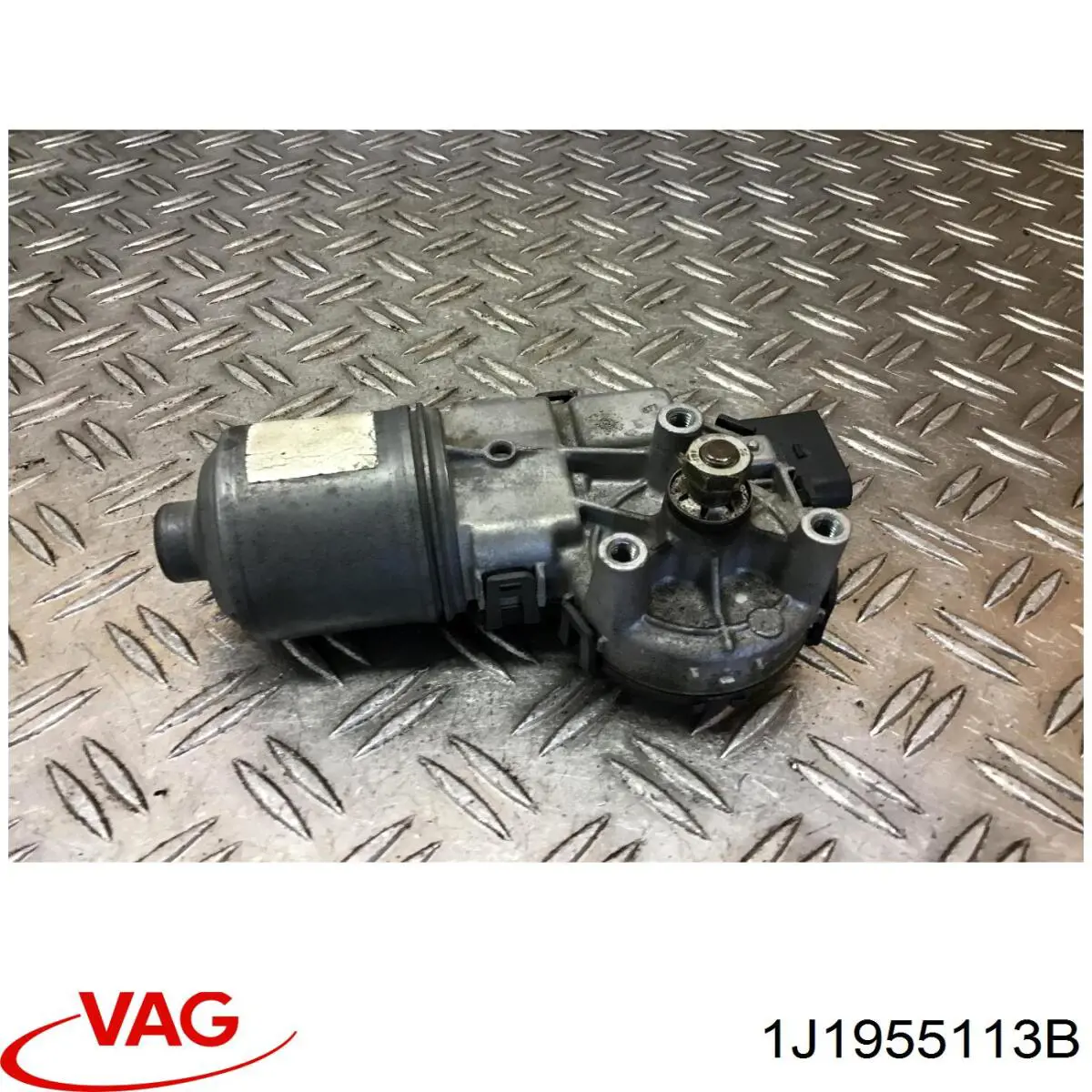 Silniczek wycieraczki szyby przedniej VAG 1J1955113B