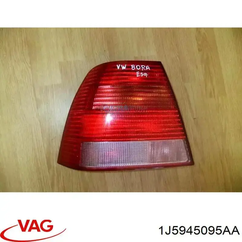 Lampa zespolona tylna lewa VAG 1J5945095AA cena, od 64,70 USD