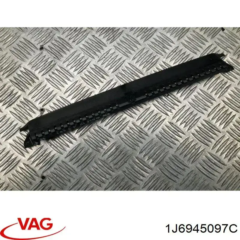 Do koszyka Lampa stop tylna dodatkowa Volkswagen Golf IV 1J1