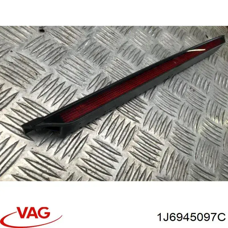 Lampa stop tylna dodatkowa do Volkswagen Golf IV 1J1