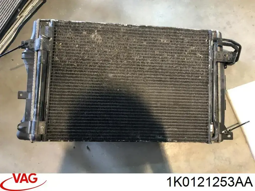 Chłodnica silnika VAG 1K0121253AA cena, od 76,22 USD