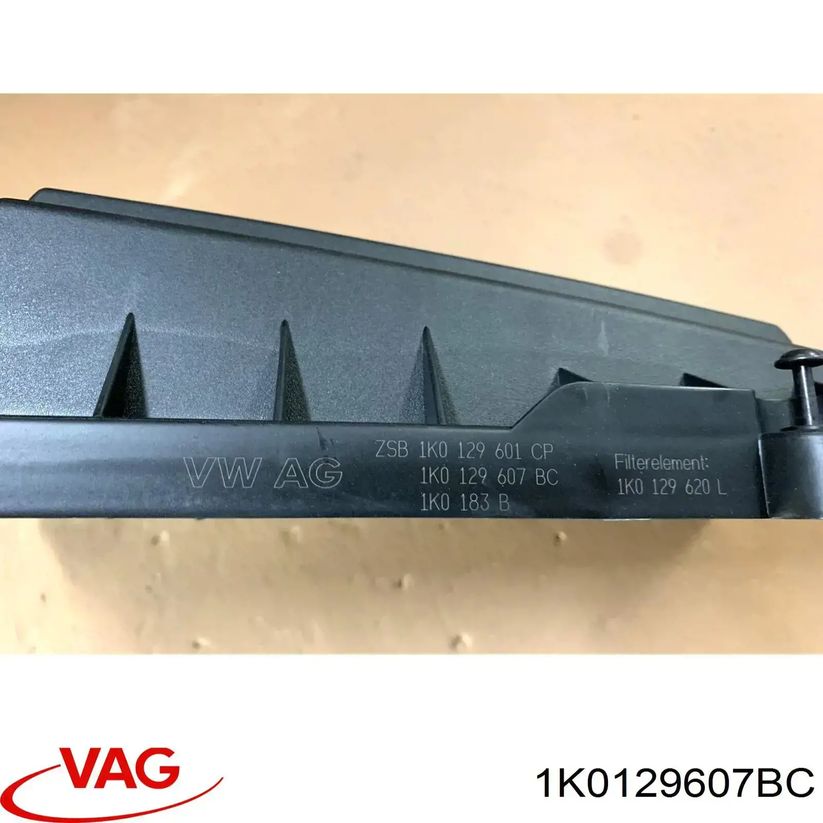 Obudowa filtra powietrza VAG 1K0129607BC cena, od 395,74 USD