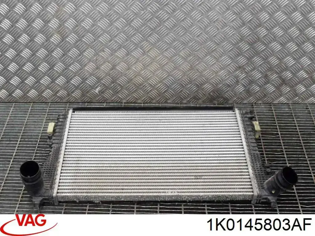 1K0145803AF VAG Chłodnica intercoolera