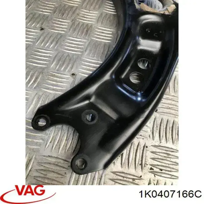 1K0407166C VAG Wahacz zawieszenia przedniego dolny prawy