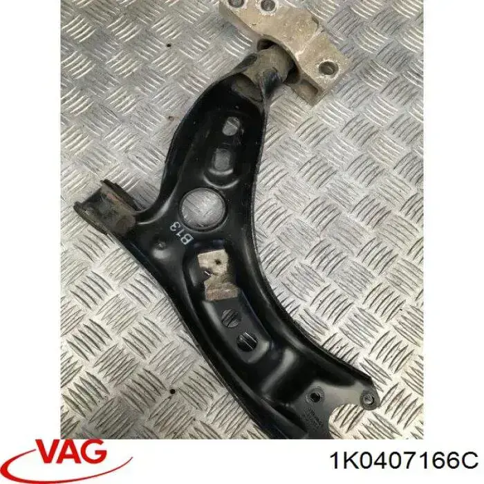 Wahacz zawieszenia przedniego dolny prawy 1K0407166C VAG