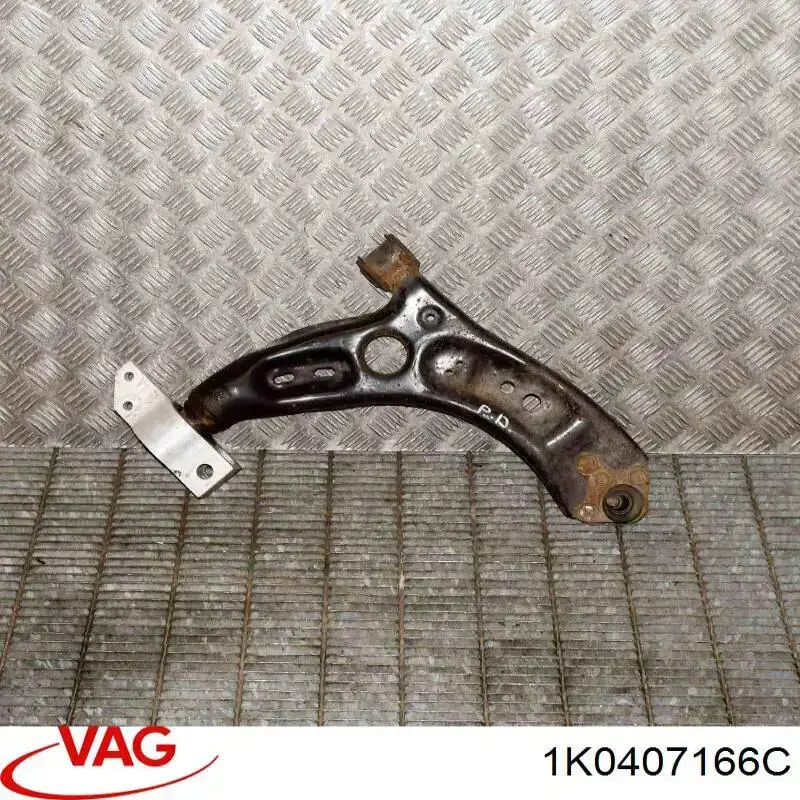 1K0407166C VAG Wahacz zawieszenia przedniego dolny prawy