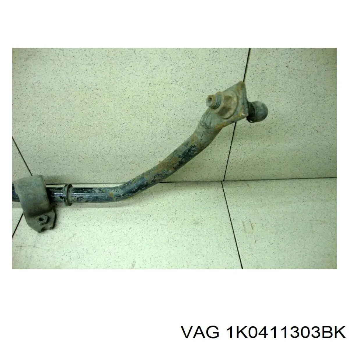 Do koszyka 1K0411303BK VAG Stabilizator przedni