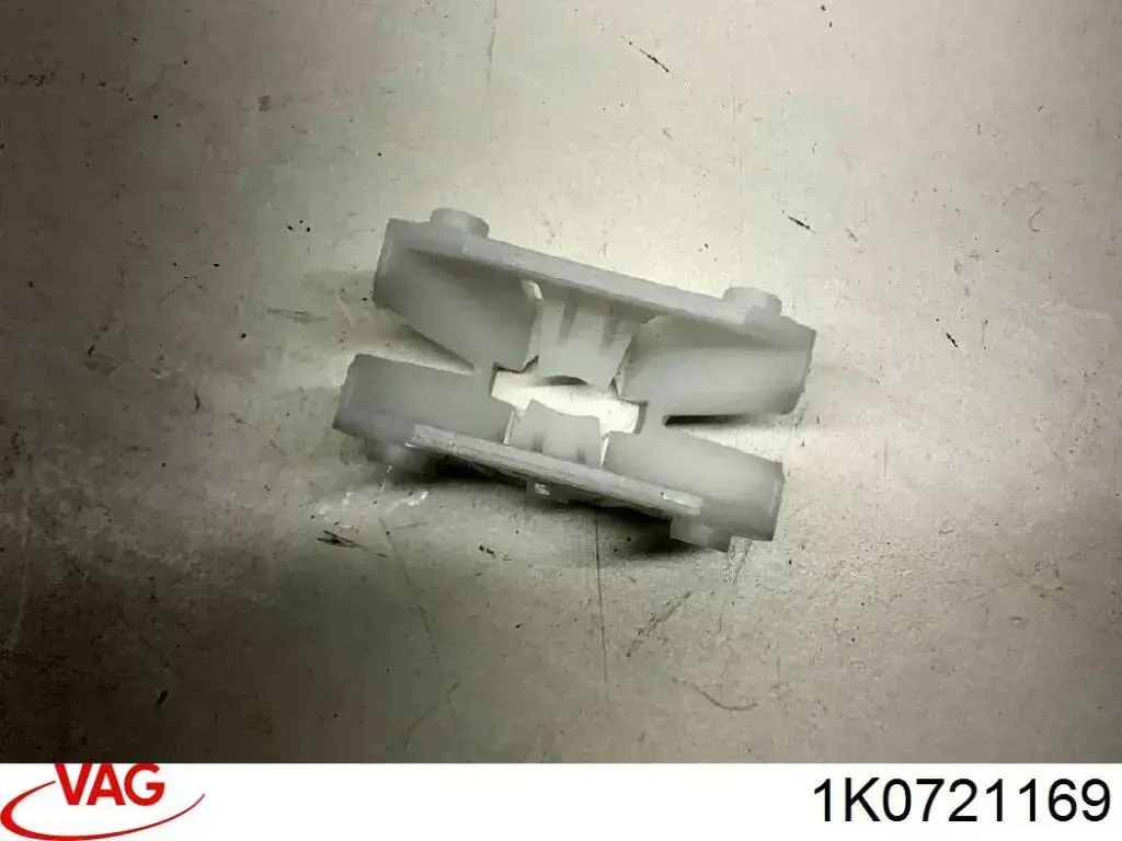 Do koszyka 1J0721169909 VAG Spinka pedału linki sprzęgła