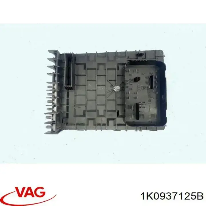 Skrzynka bezpieczników do Volkswagen Golf VI 5K1