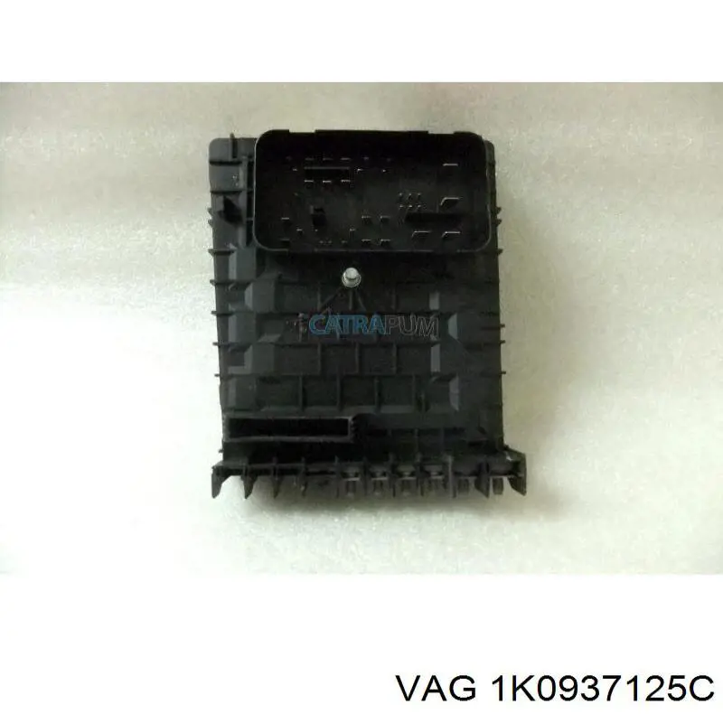 Skrzynka bezpieczników Volkswagen Golf VI