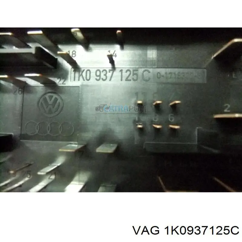 Skrzynka bezpieczników Volkswagen Golf VI hatchback (5K1) (2008 - 2014) cena, od 152,13 USD