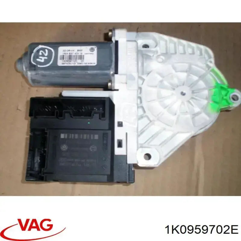 Mechanizm podnoszenia szyby drzwi przednich prawych VAG 1K0959702E cena, od 43,07 USD