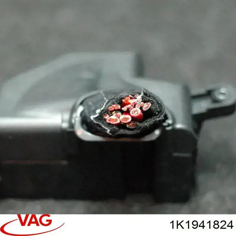 Do koszyka 1K1941824 VAG Skrzynka bezpieczników