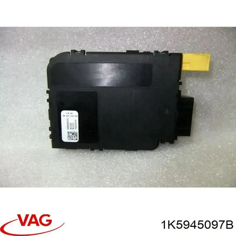 Lampa stop tylna dodatkowa VAG 1K5945097B cena, od 66,40 USD