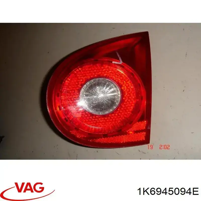 1K6945094E VAG Lampa zespolona tylna prawa wewnętrzna
