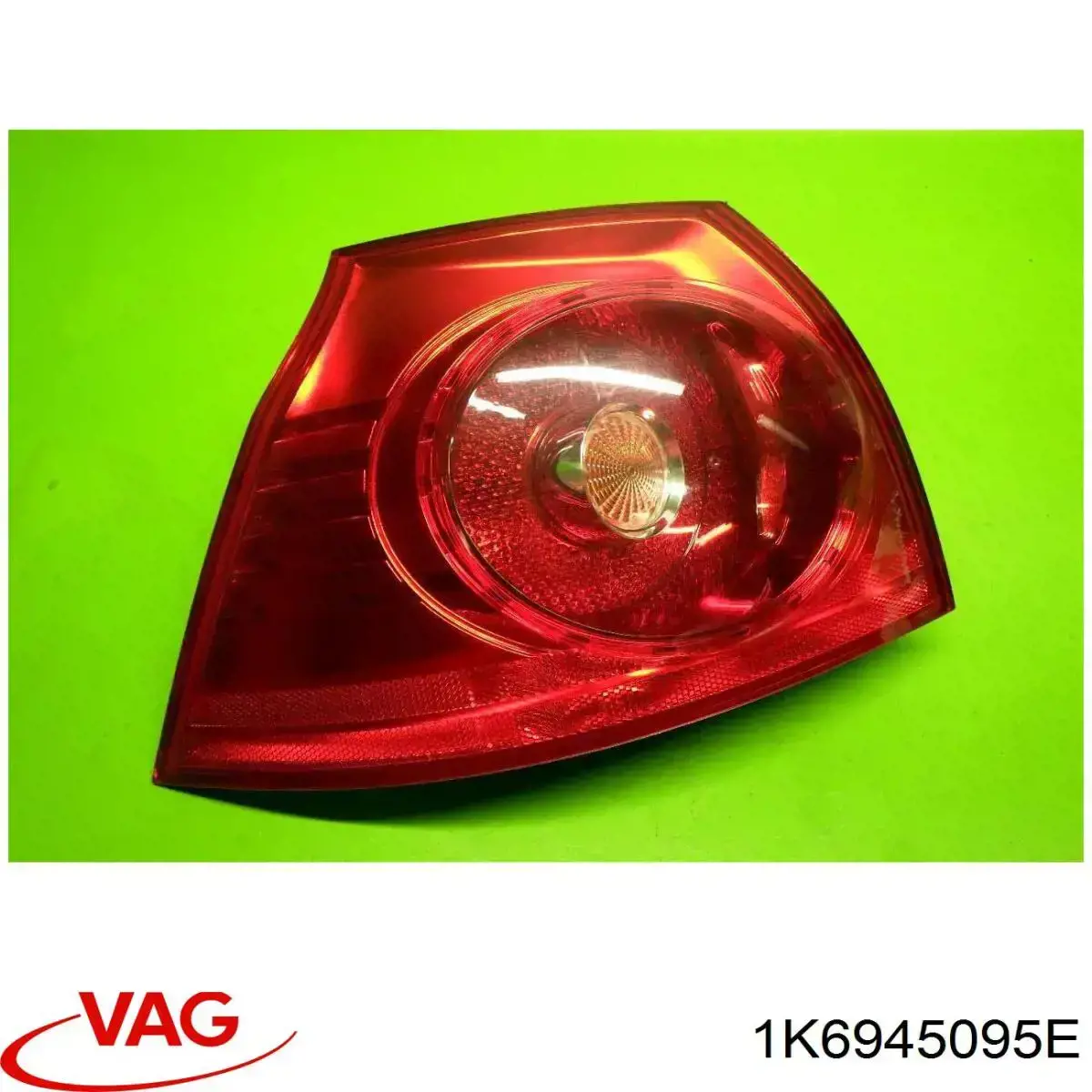 Lampa zespolona tylna lewa zewnętrzna VAG 1K6945095E cena, od 69,81 USD