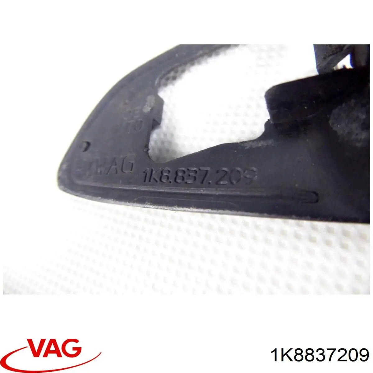 Pałąk zewnętrznej klamki drzwi lewych VAG 1K8837209 cena, od 30,56 USD
